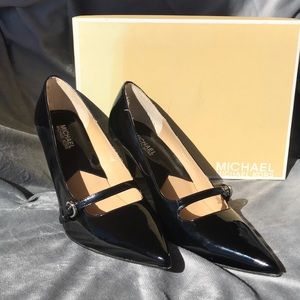 Michael Kors Beautiful Black Patent steletto Heels